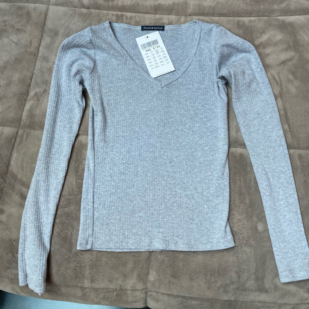 Brandy Melville gray long sleeve knit shirt, brand new with tag
